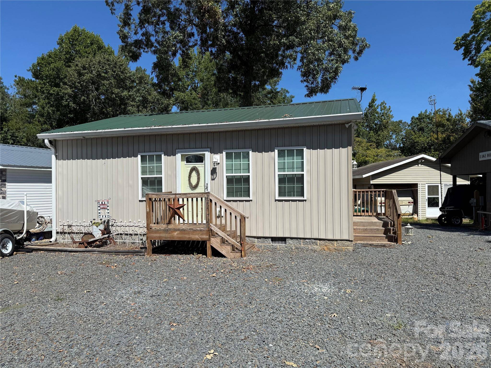 222 Lake Tillery TRL #C72, Mount Gilead, NC 27306