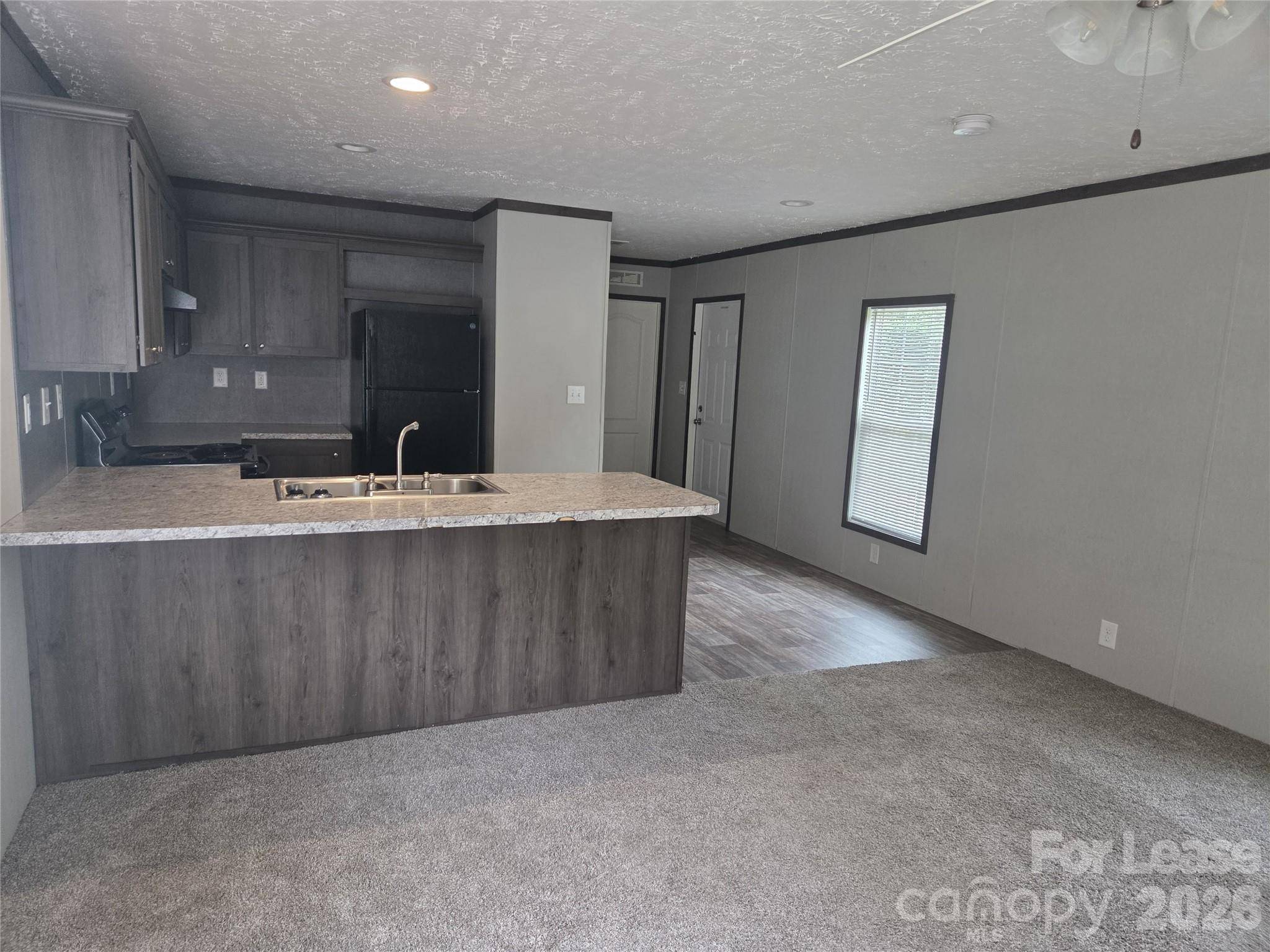 213 Kimberly CIR, Dallas, NC 28034