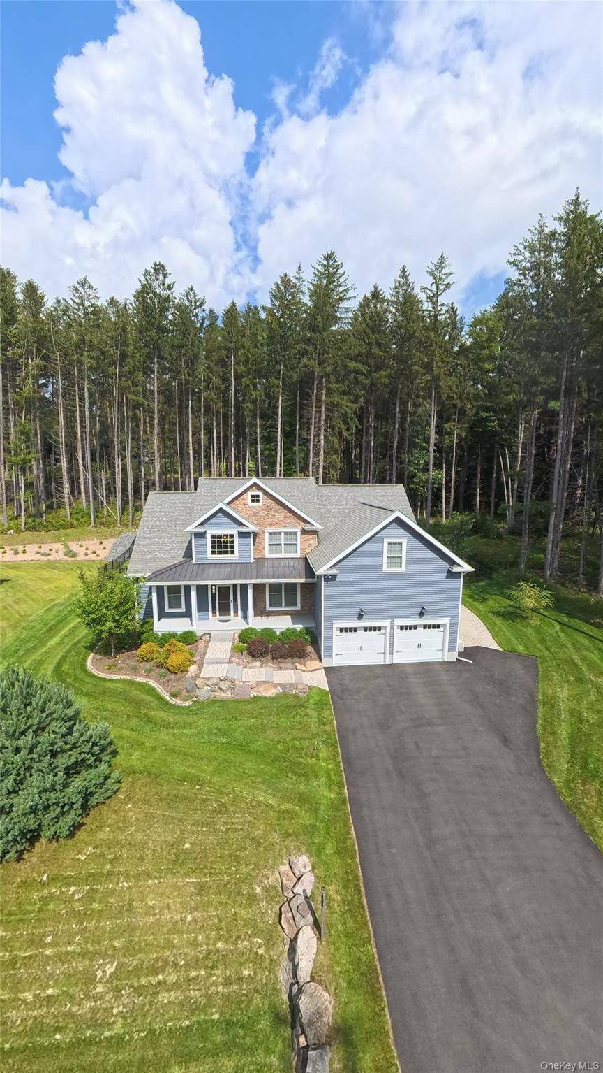 142 lexington LN, Call Listing Agent, PA 18610