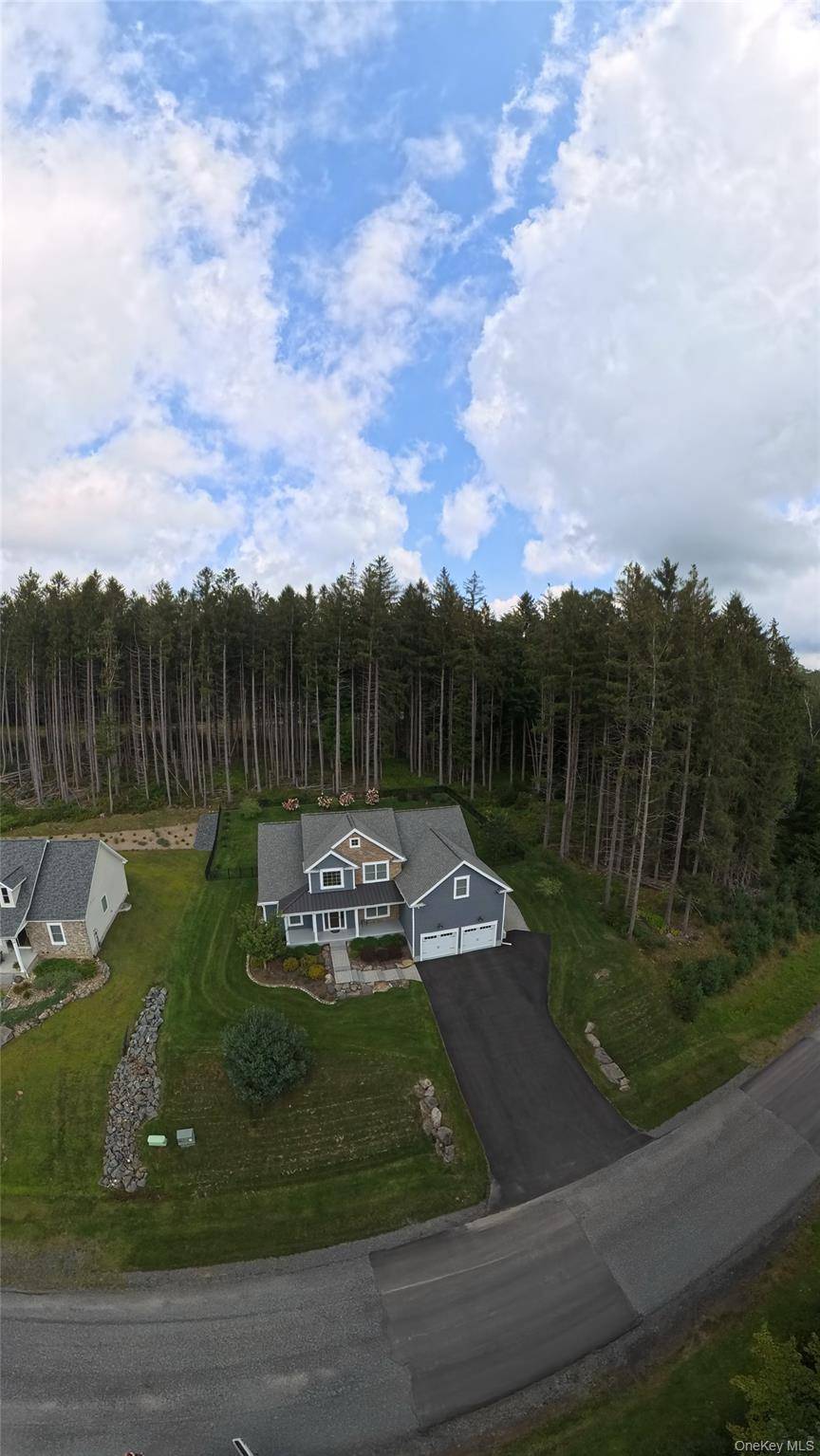 142 lexington LN, Call Listing Agent, PA 18610