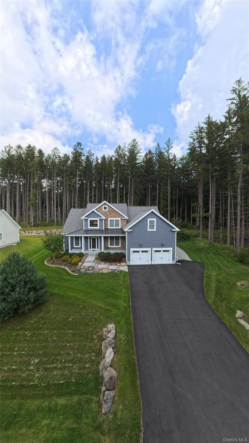 142 lexington LN, Call Listing Agent, PA 18610