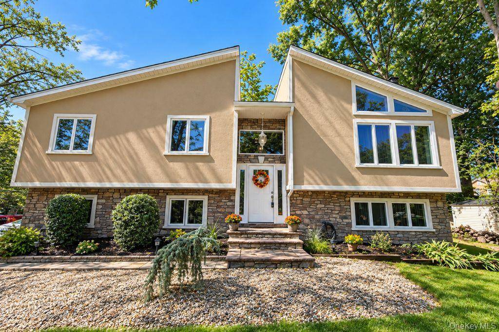 44 Massachusetts AVE, Congers, NY 10920