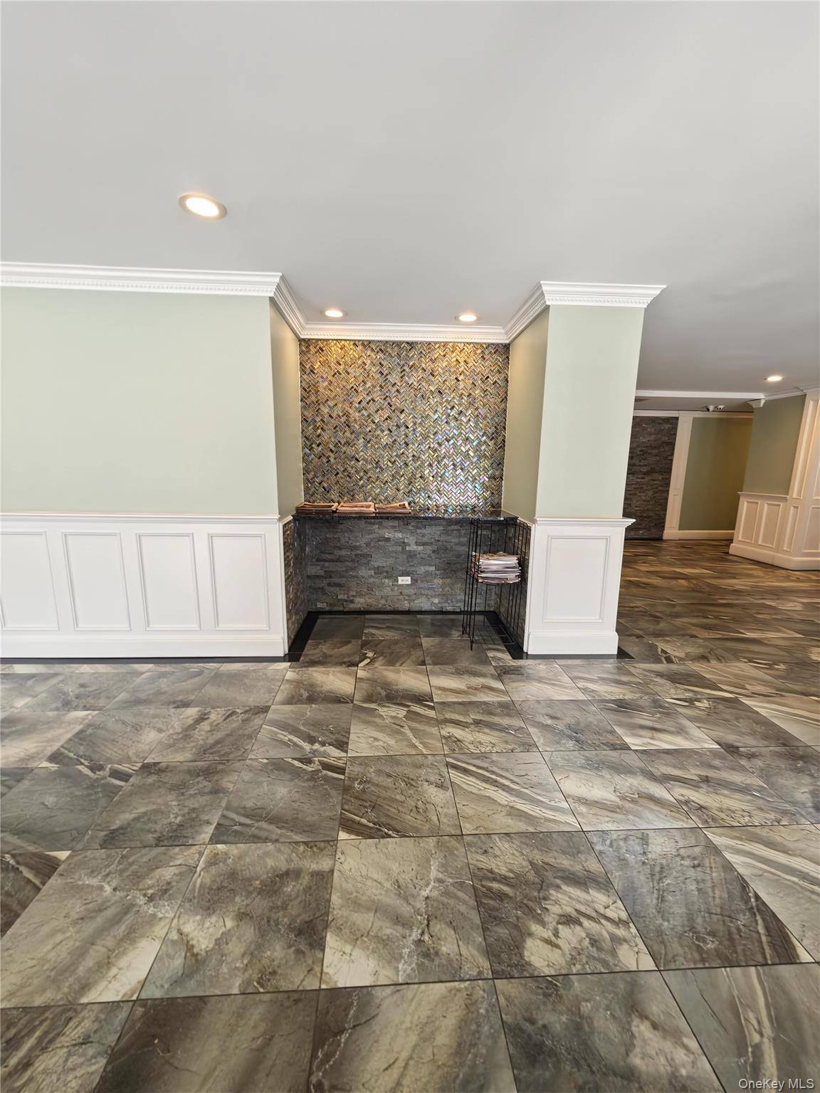 85 10 151st Ave #5G, Howard Beach, NY 11414