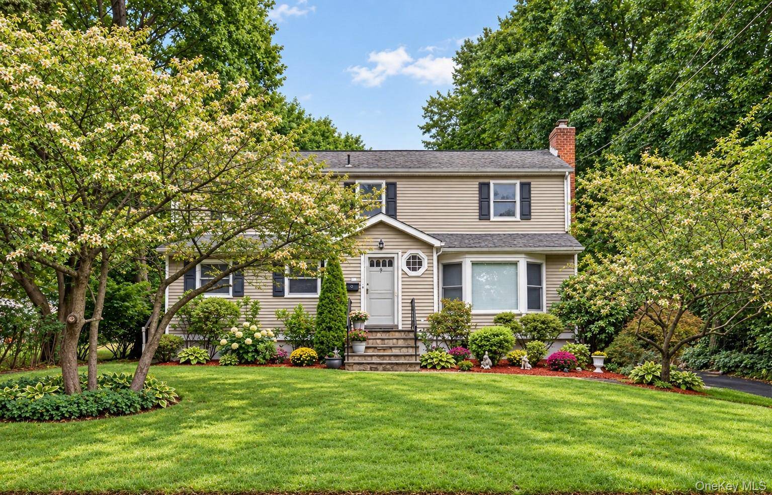 9 Verne PL, Hartsdale, NY 10530