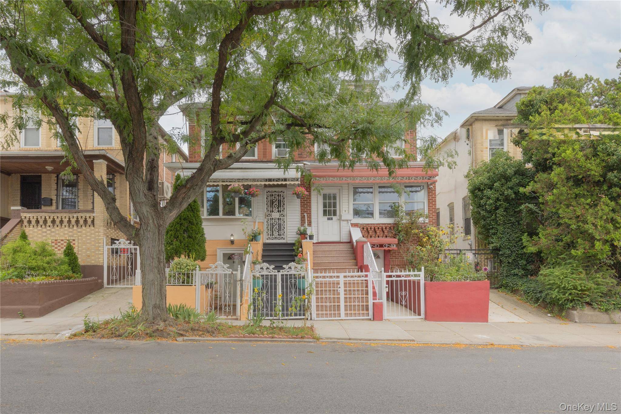 3214 Fenton AVE, Bronx, NY 10469