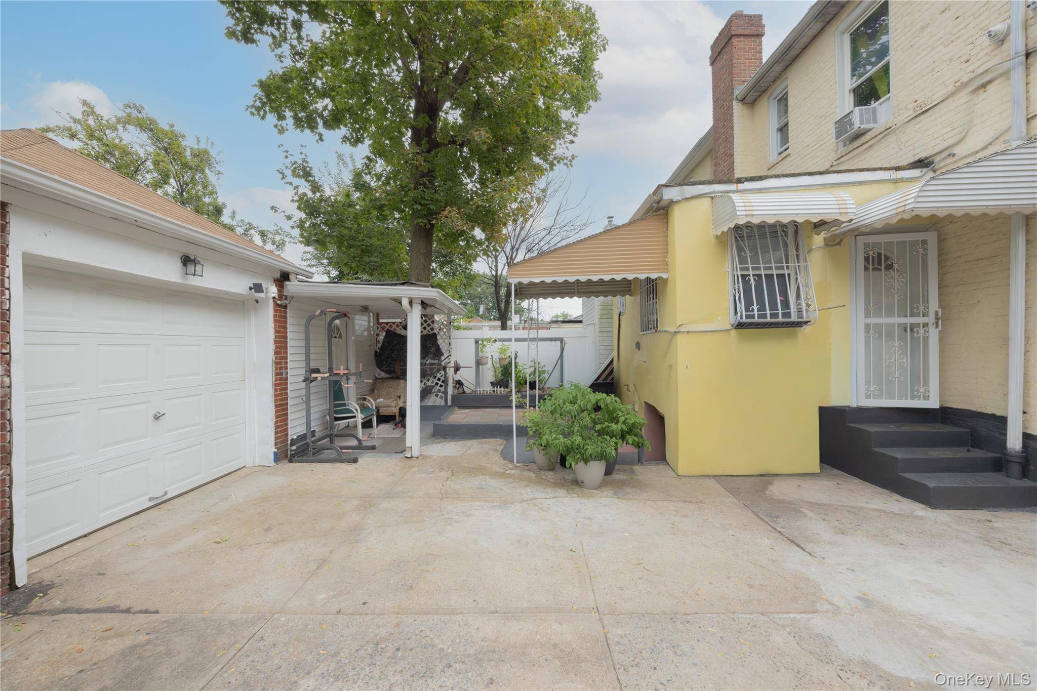 3214 Fenton AVE, Bronx, NY 10469