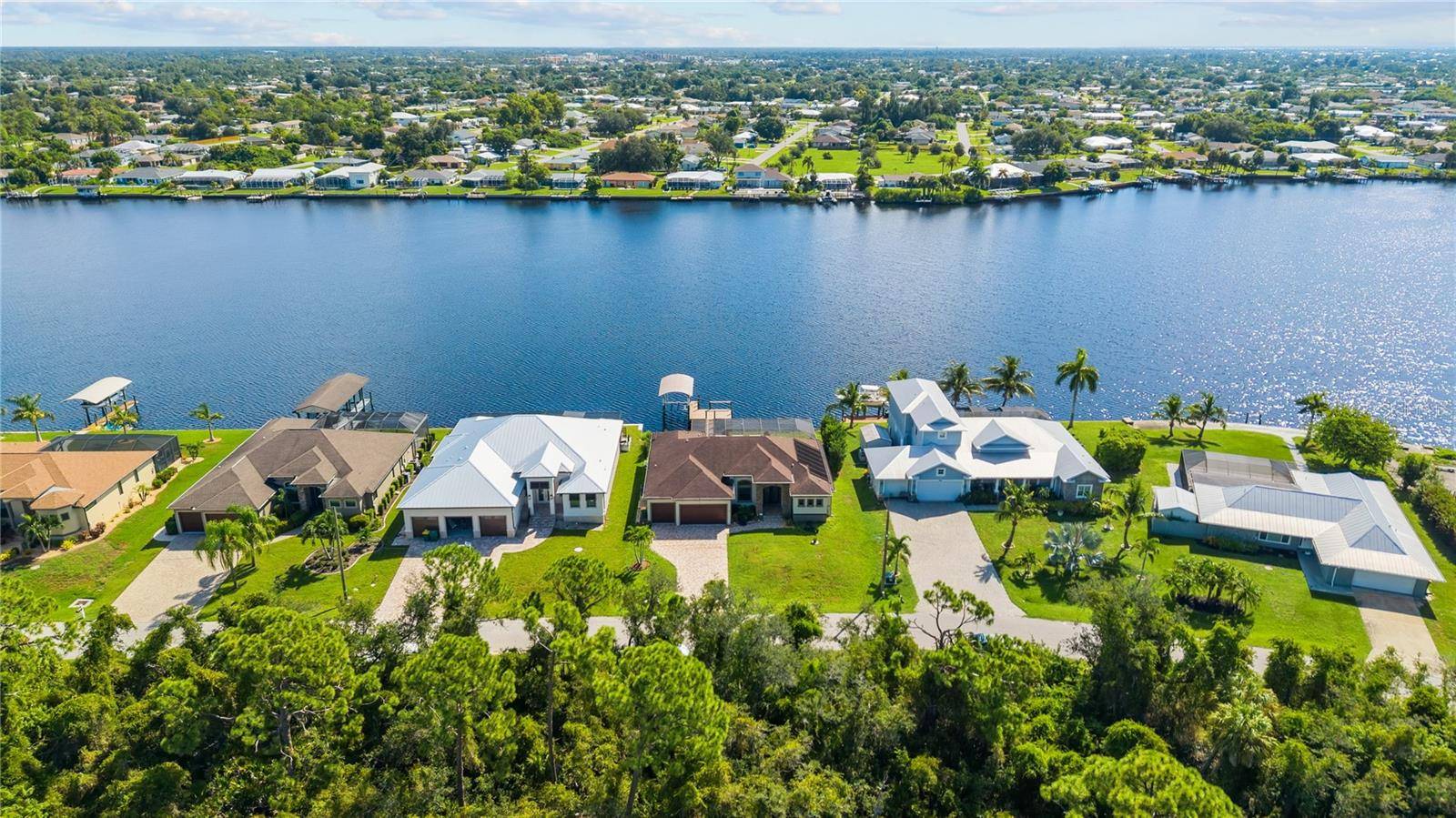 349 SPRINGVIEW CIR NW, Port Charlotte, FL 33948