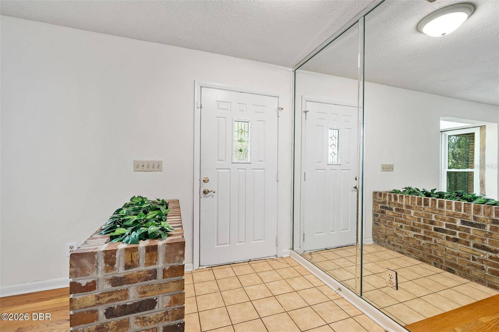 7 WATERFRONT CT, Ormond Beach, FL 32174