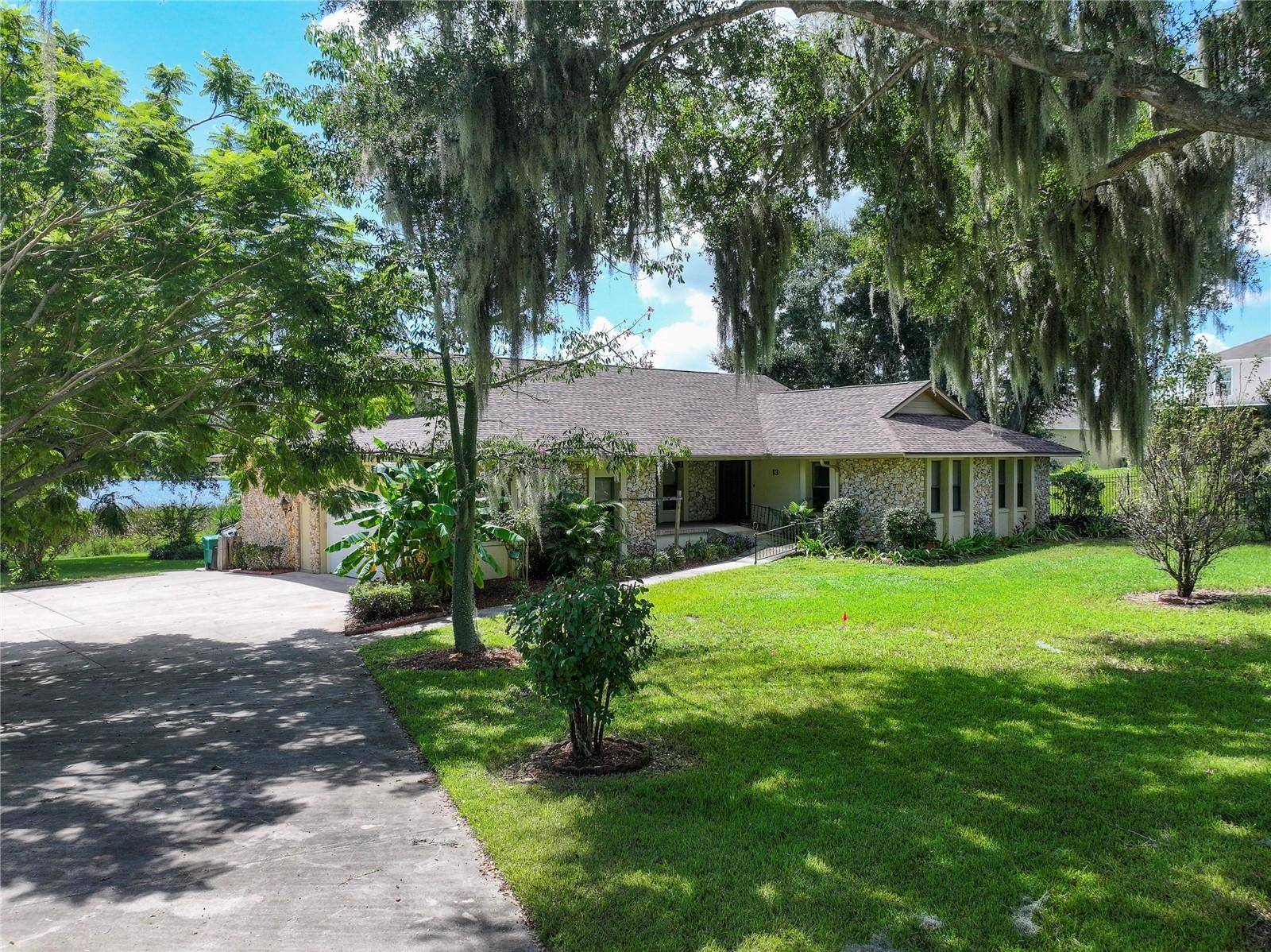 13 HERMOSA DR, Eustis, FL 32726
