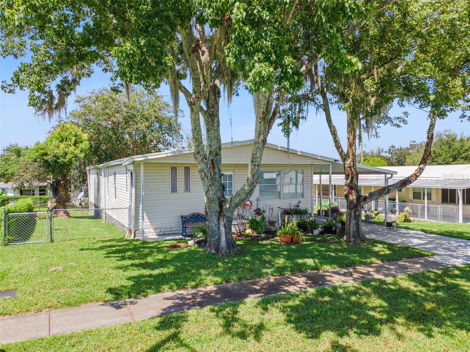 6141 ZEPHYR RIDGE DR, Zephyrhills, FL 33542