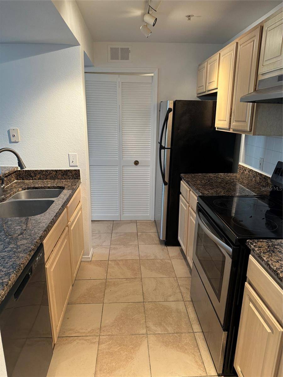 413 SUMMIT RIDGE PL #305, Longwood, FL 32779