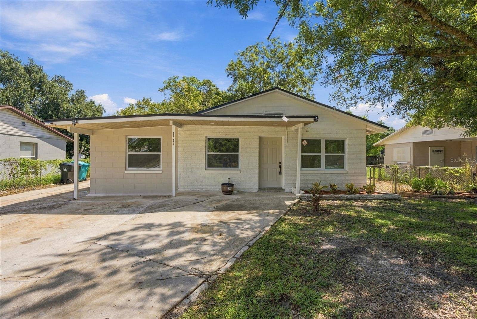 1321 LESCOT LN, Orlando, FL 32811