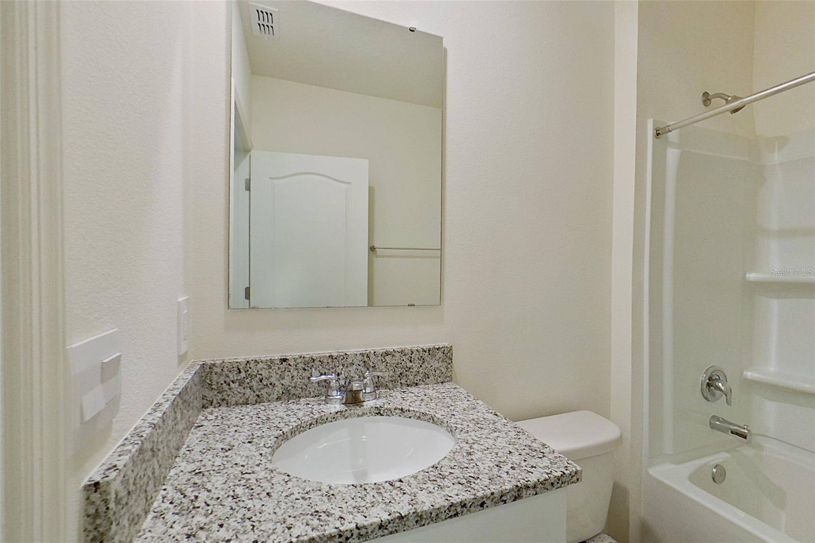 32002 KATELIN CIR, Leesburg, FL 34748