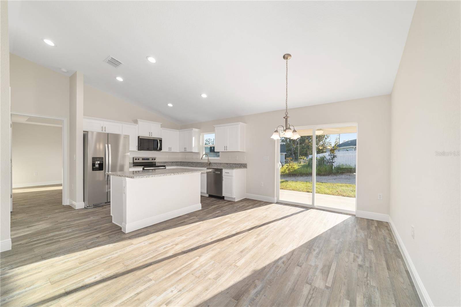 12 HEMLOCK LOOP TRL, Ocala, FL 34472