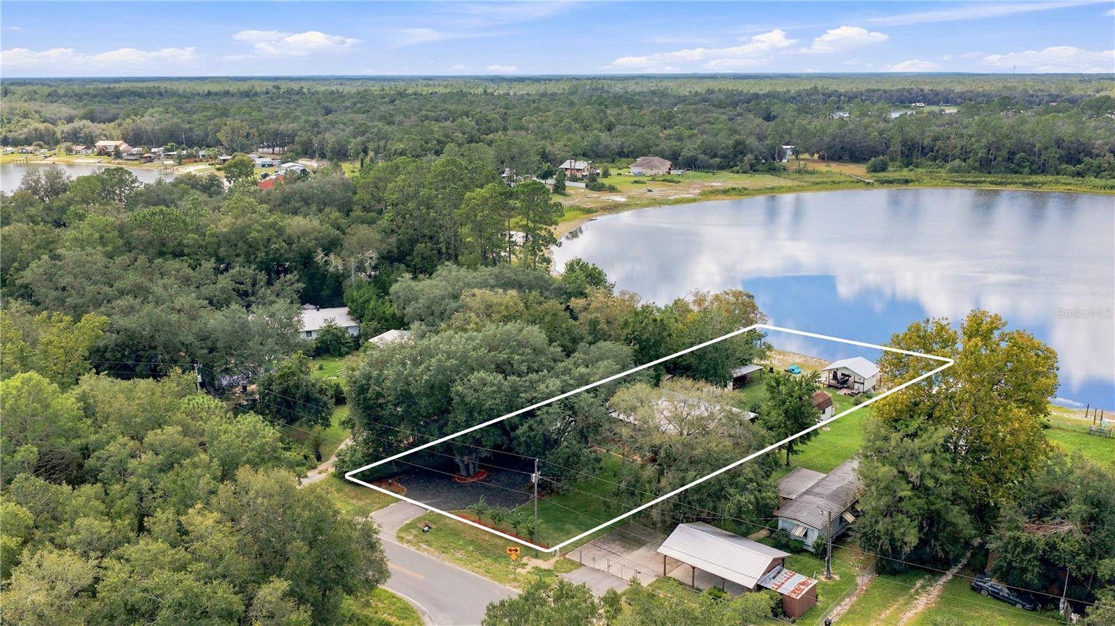 107 CHURCH LAKE DR, Interlachen, FL 32148