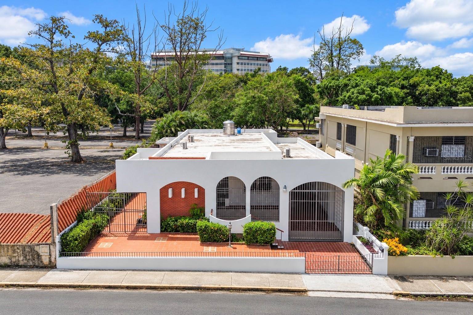 10 Calle Ponce URB. PÉREZ MORRIS, San Juan, PR 00917