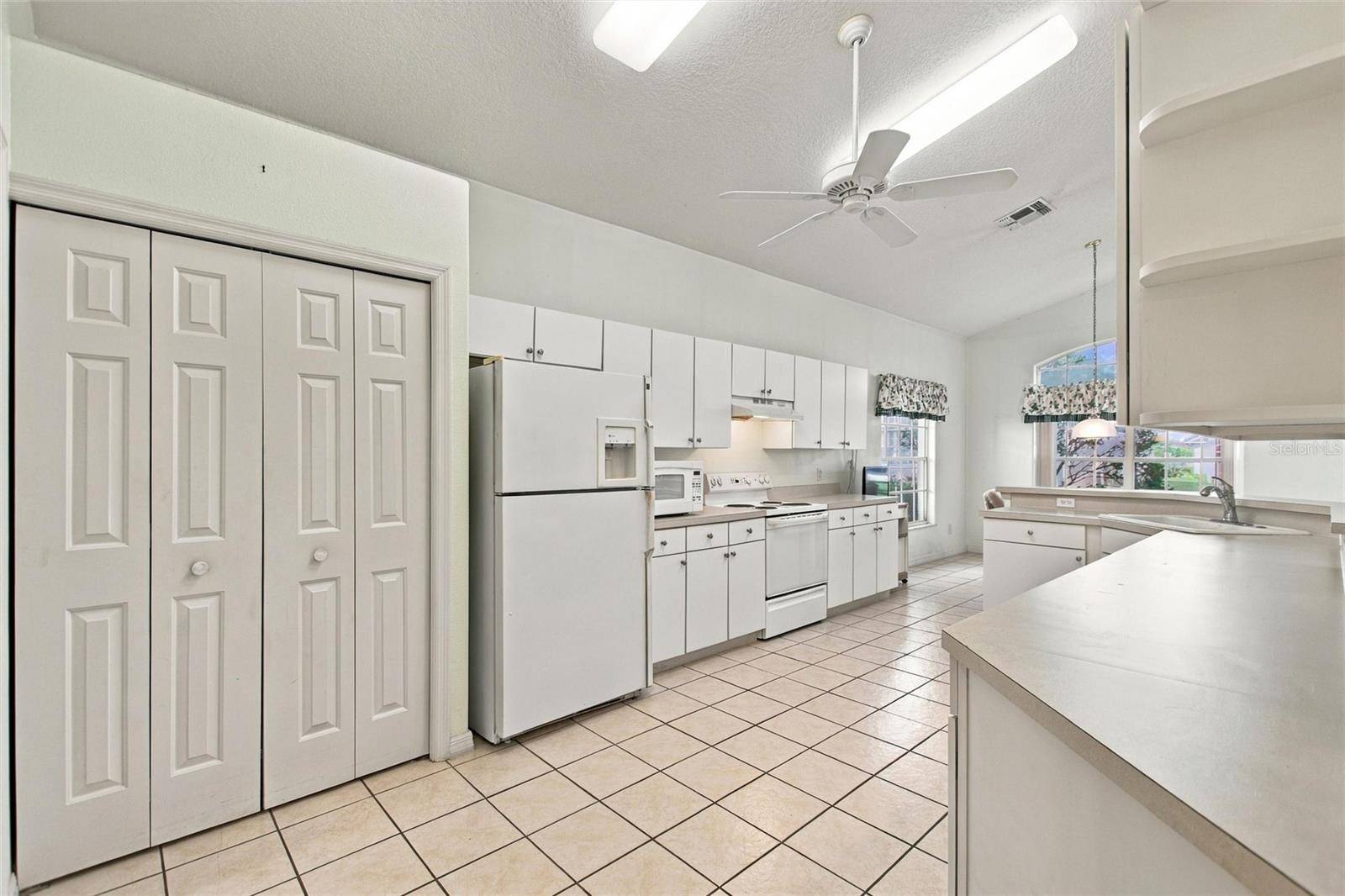 801 HIGH VISTA DR, Davenport, FL 33837