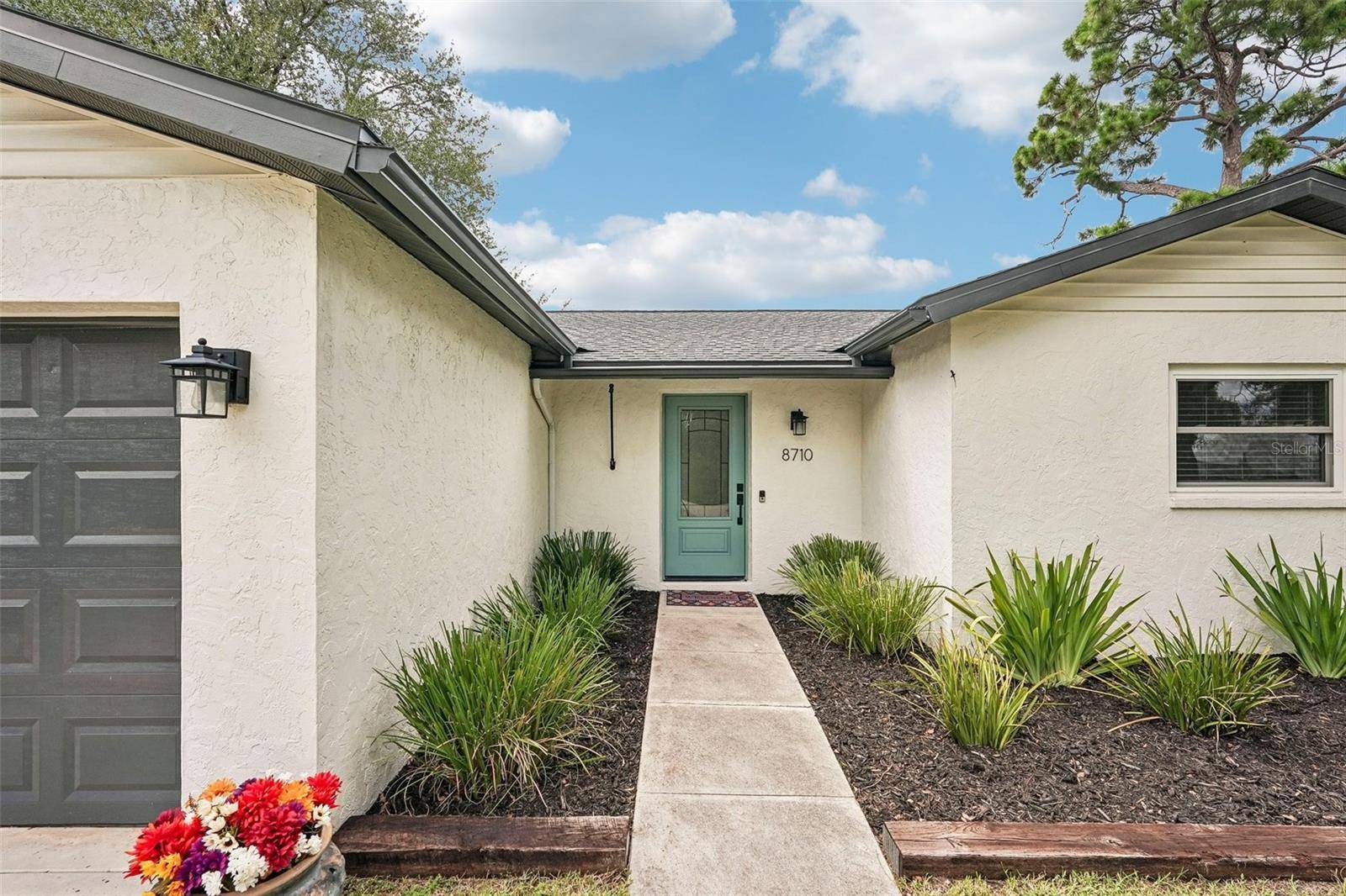 8710 FILSON PL, Sarasota, FL 34231