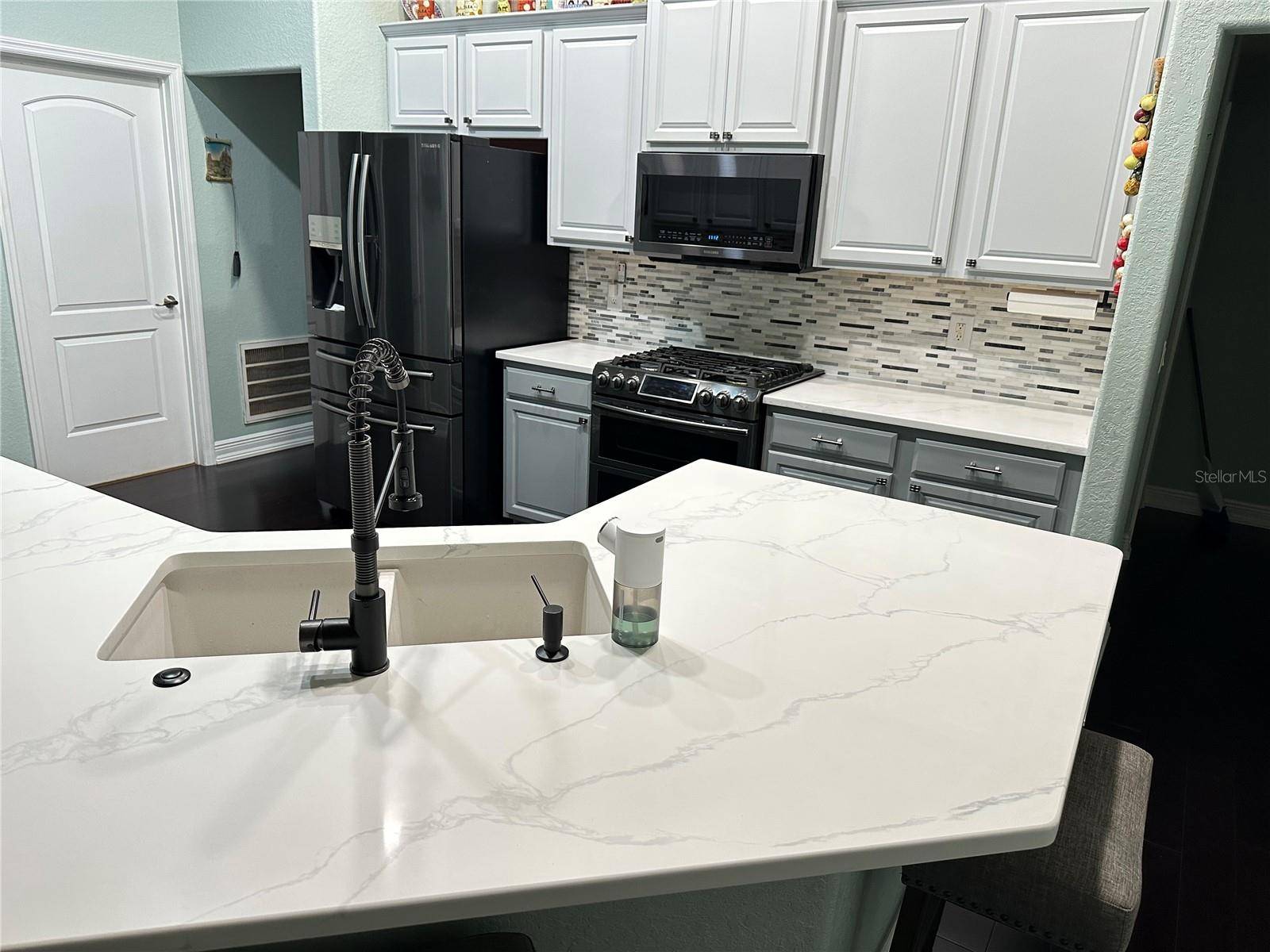 1555 BLUE SKY BLVD, Haines City, FL 33844