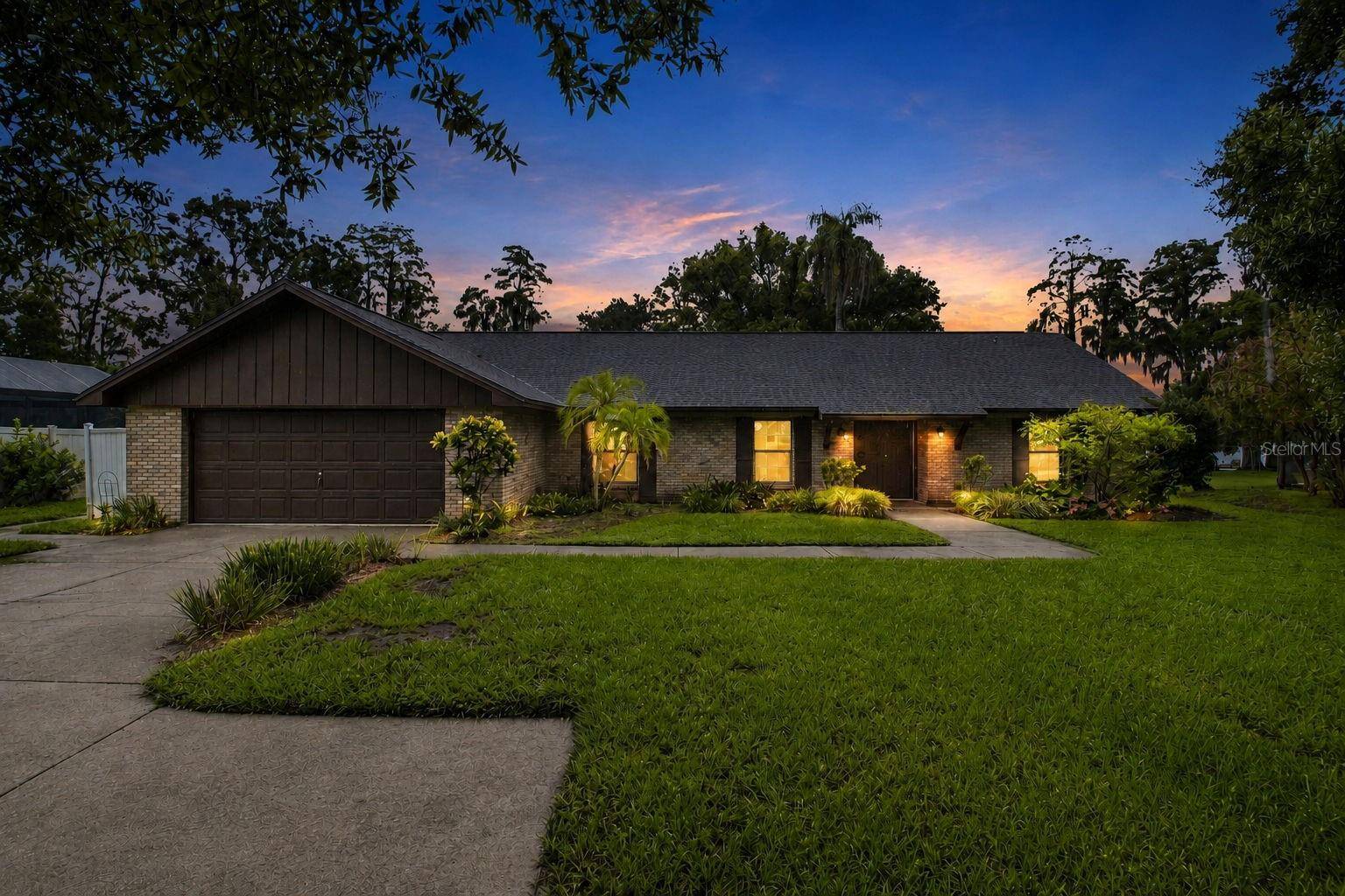 15301 LAKE MAURINE DR, Odessa, FL 33556