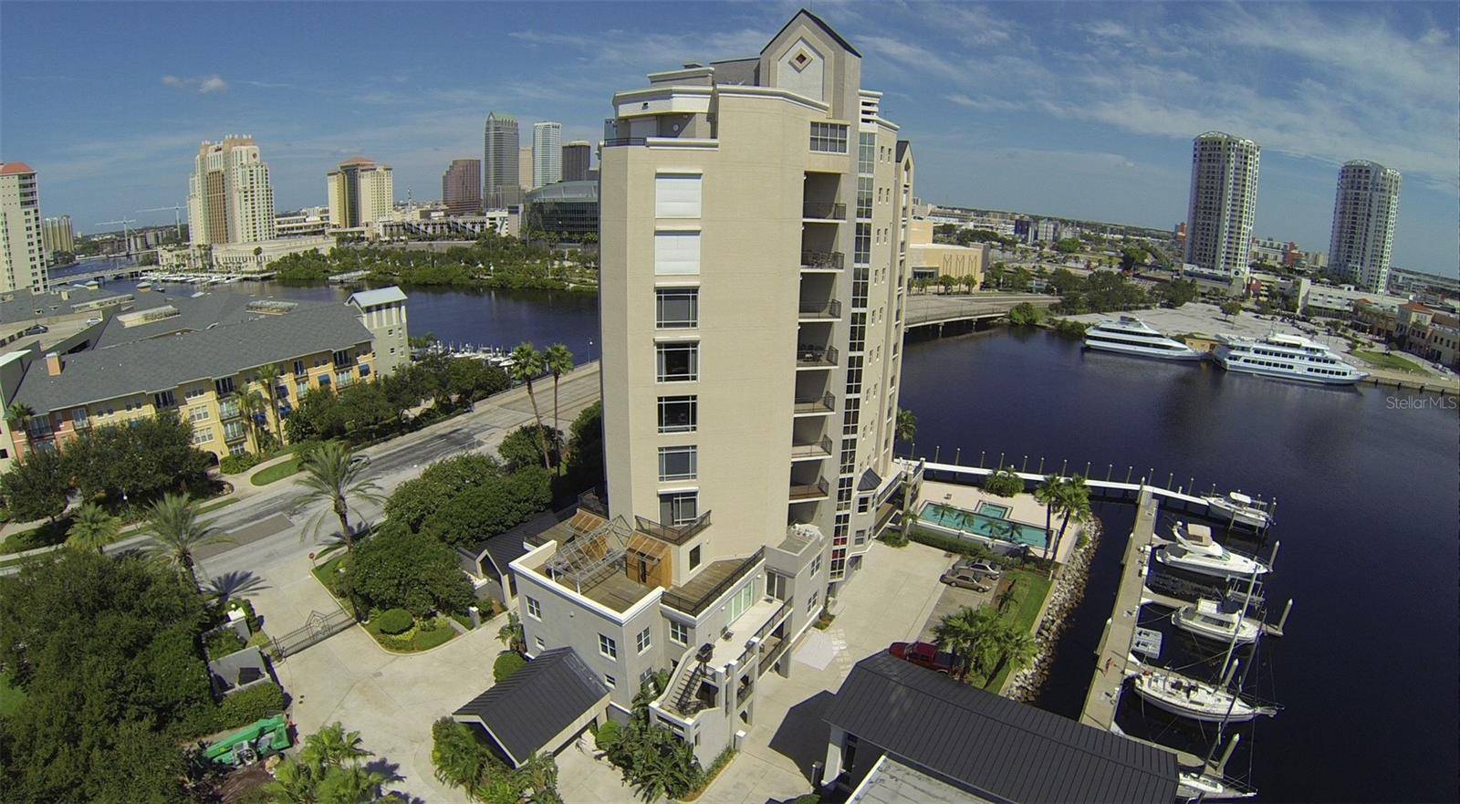 601 GARRISON COVE LN #1-12, Tampa, FL 33602