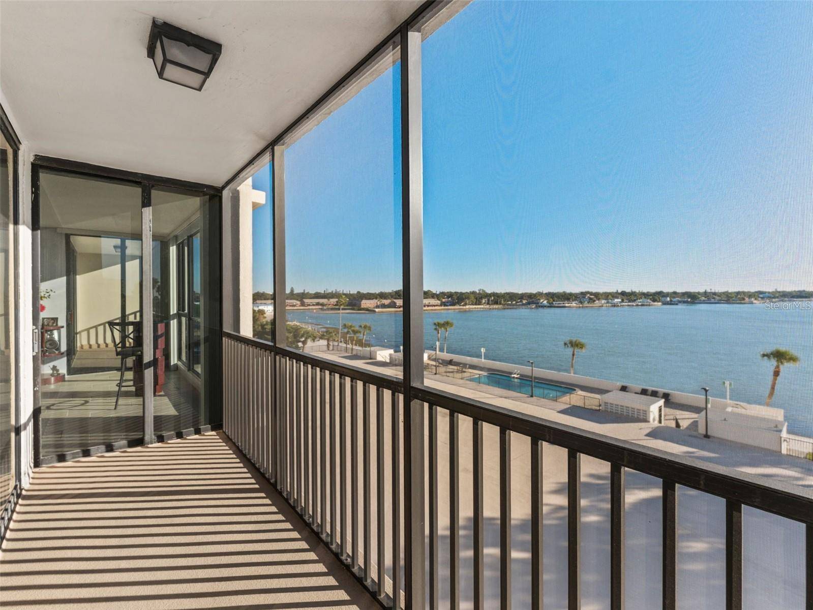 7100 SUNSHINE SKYWAY LN S #503, St Petersburg, FL 33711