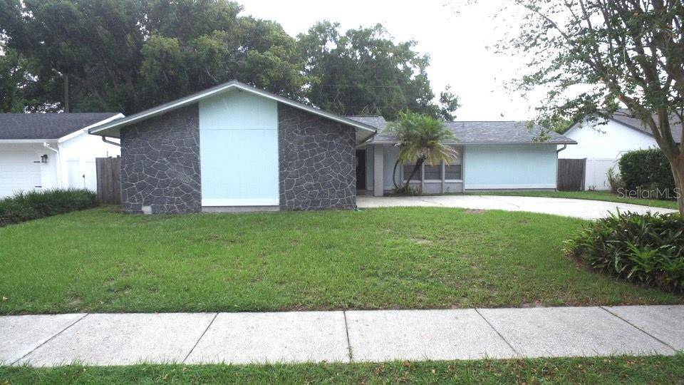 17839 SUNRISE DR, Lutz, FL 33549