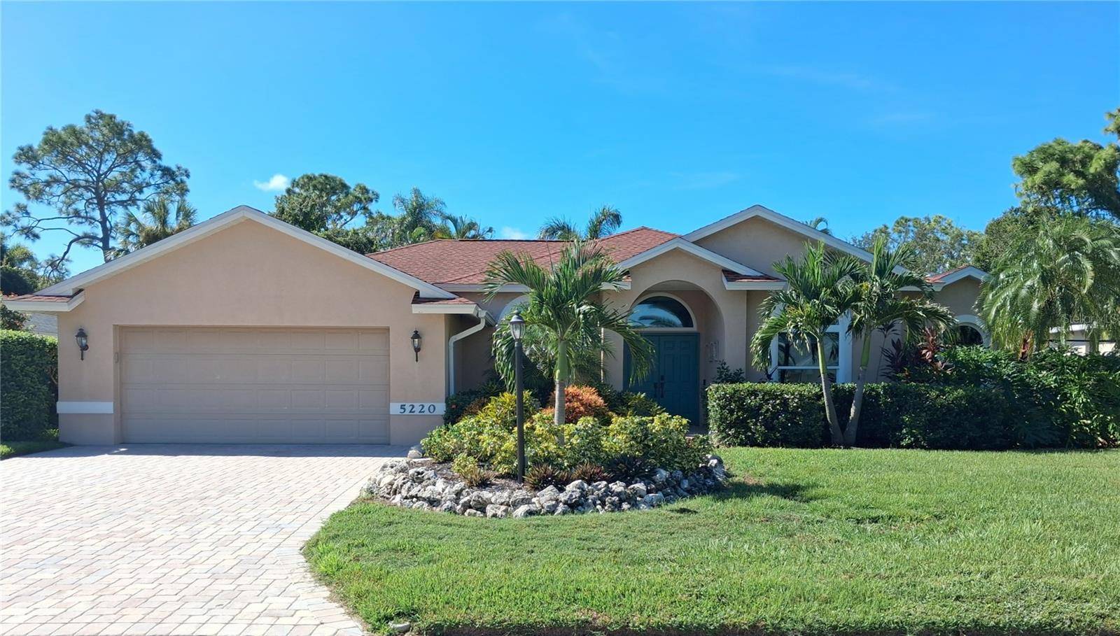 5220 SUNNYDALE CIR S, Sarasota, FL 34233