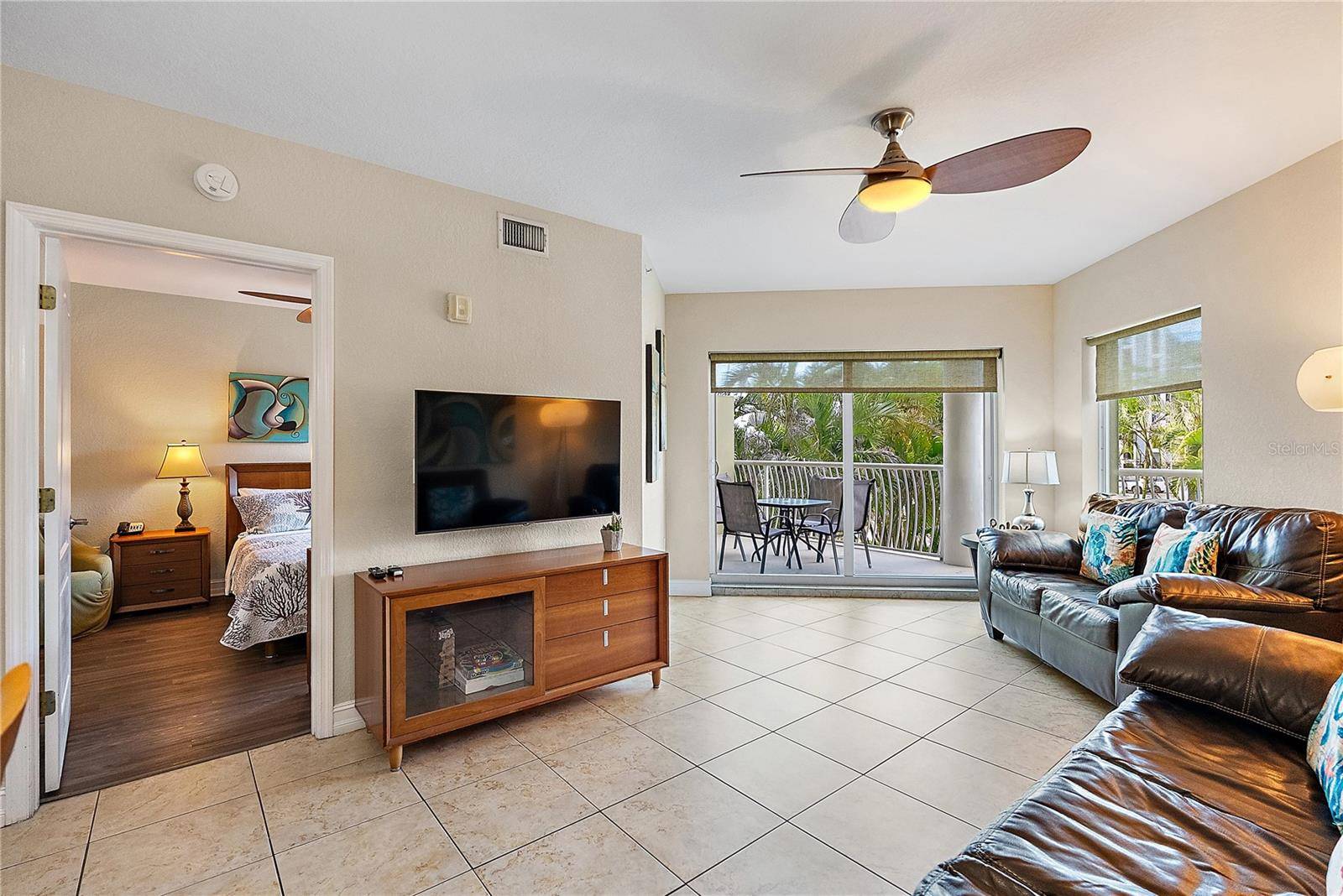 11605 GULF BLVD #203, Treasure Island, FL 33706