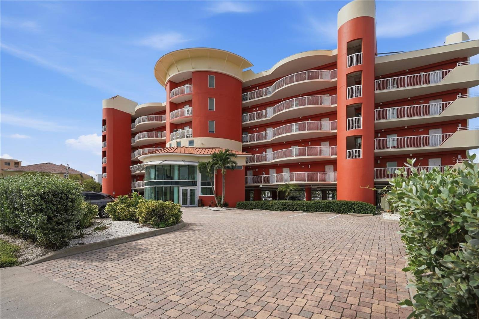 11605 GULF BLVD #203, Treasure Island, FL 33706