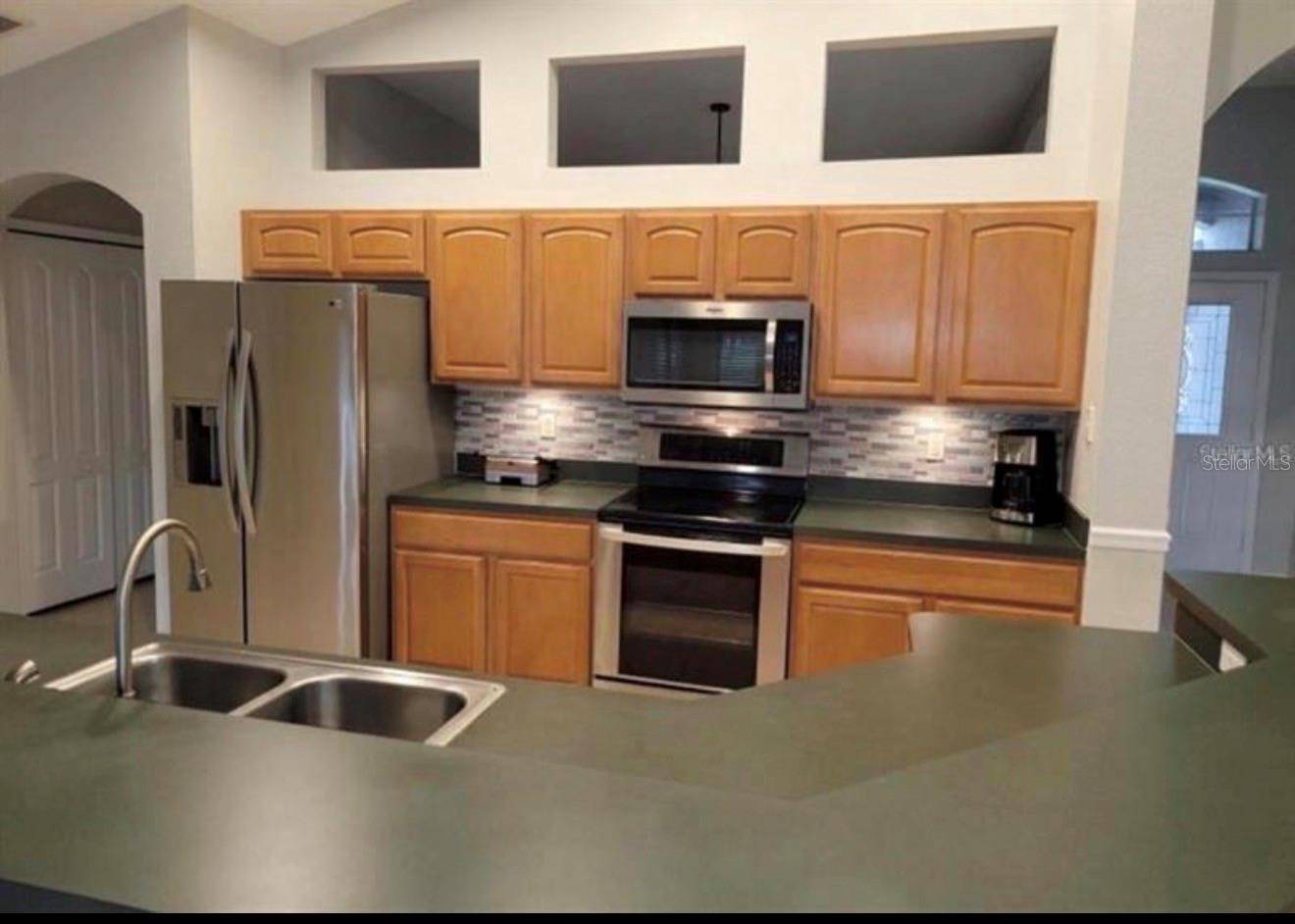2709 HAWK ROOST CT, Holiday, FL 34691