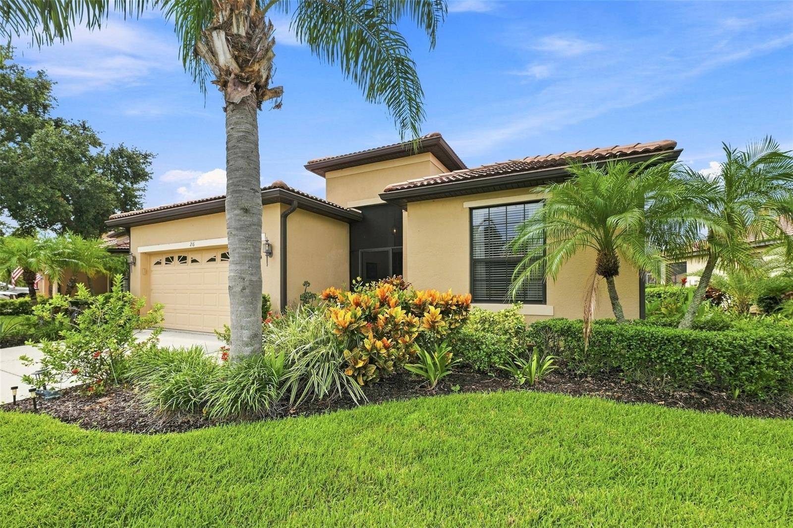 216 SILVER FALLS DR, Apollo Beach, FL 33572