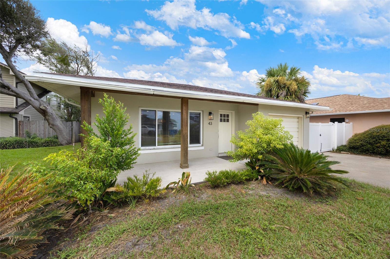 43 CAPISTRANO DR, Ormond Beach, FL 32176