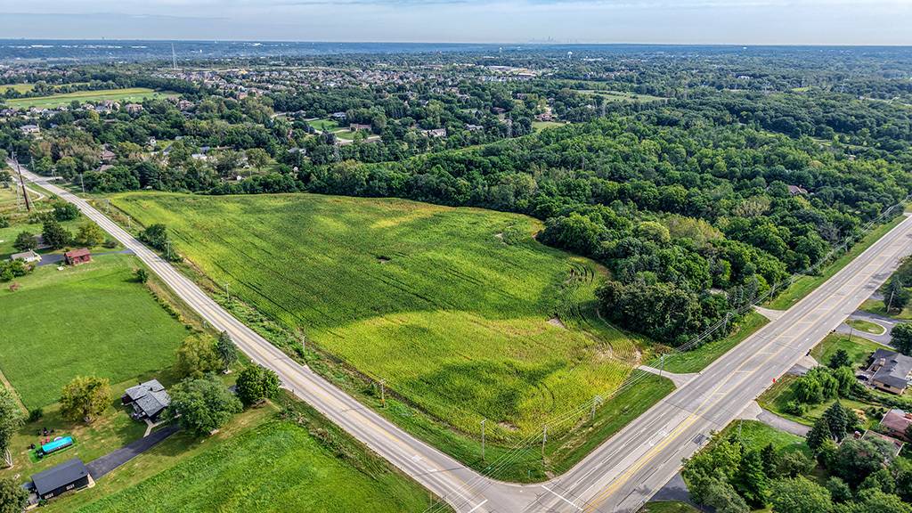 16701 135th ST, Lemont, IL 60439