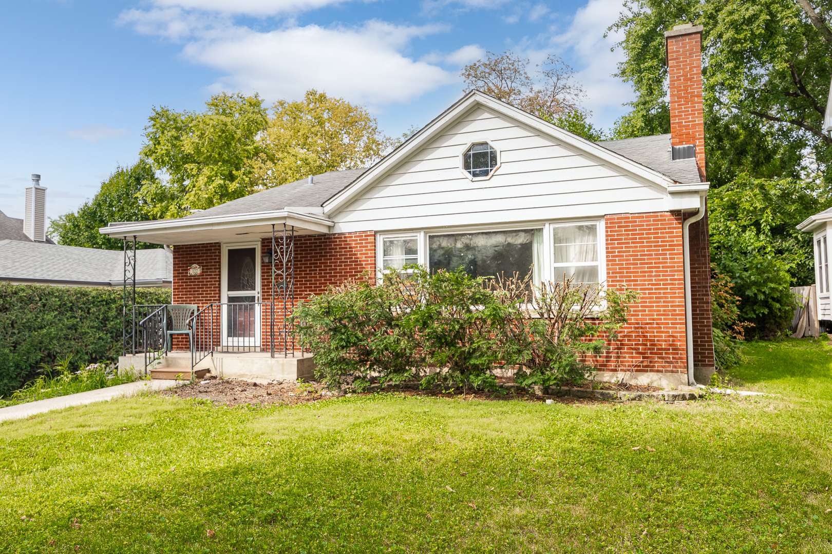 122 S Quincy ST, Hinsdale, IL 60521