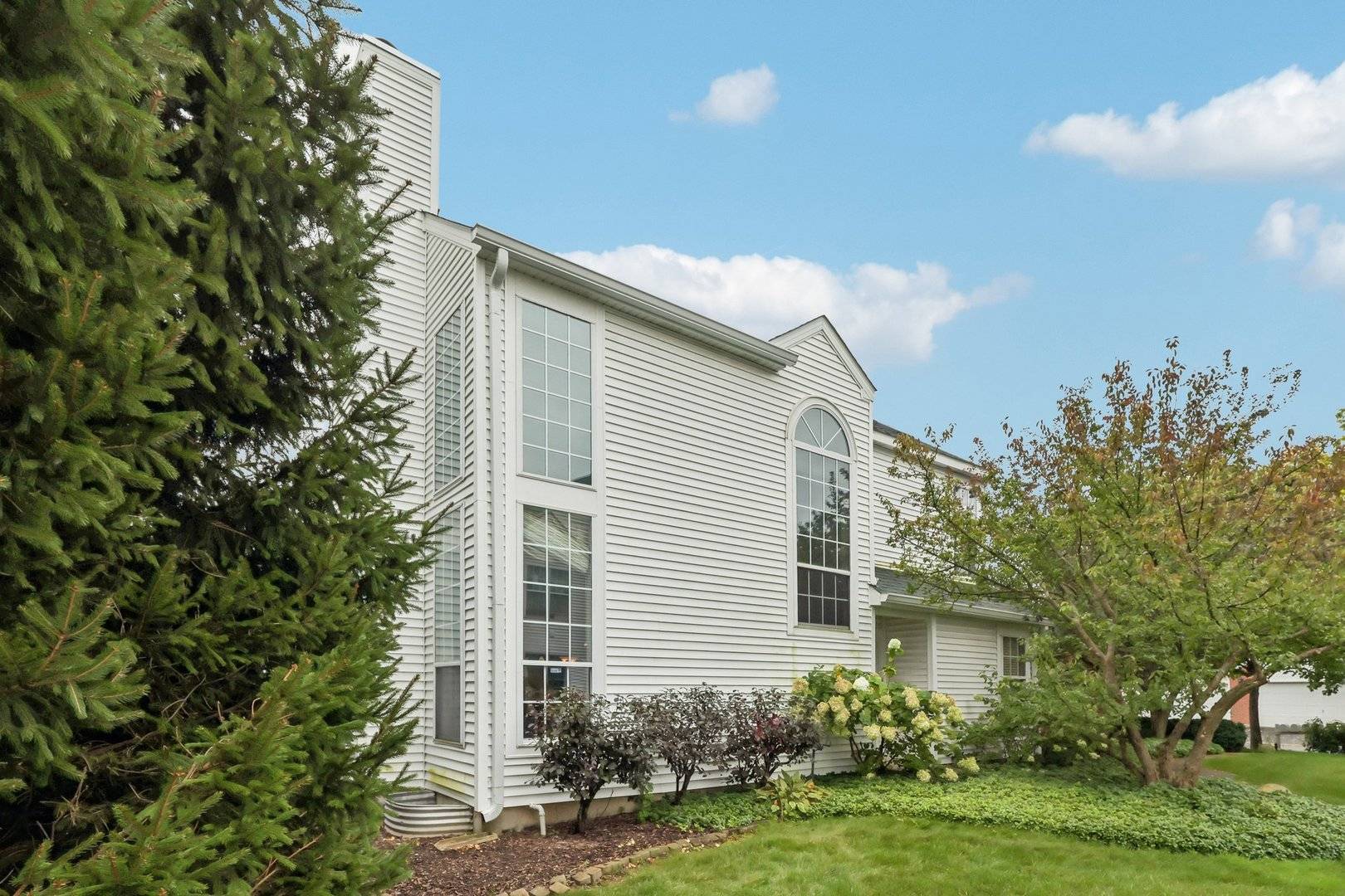 109 Lauralton ST #10, Lake Bluff, IL 60044