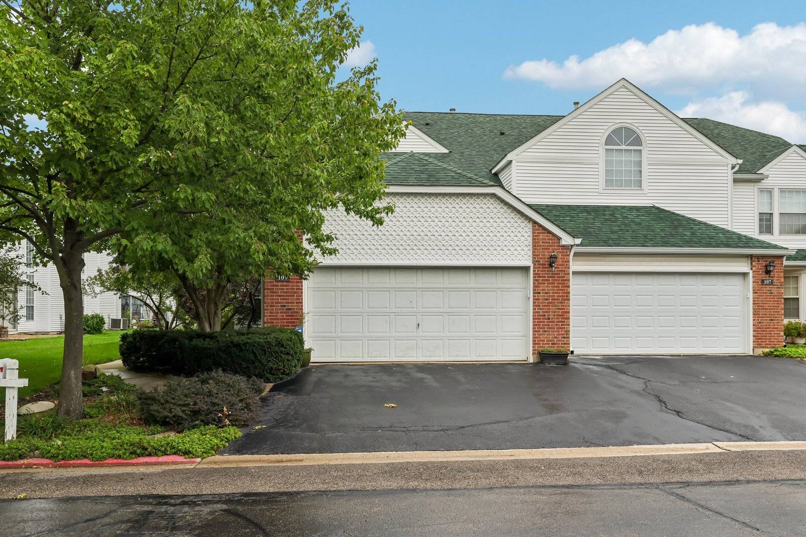 109 Lauralton ST #10, Lake Bluff, IL 60044