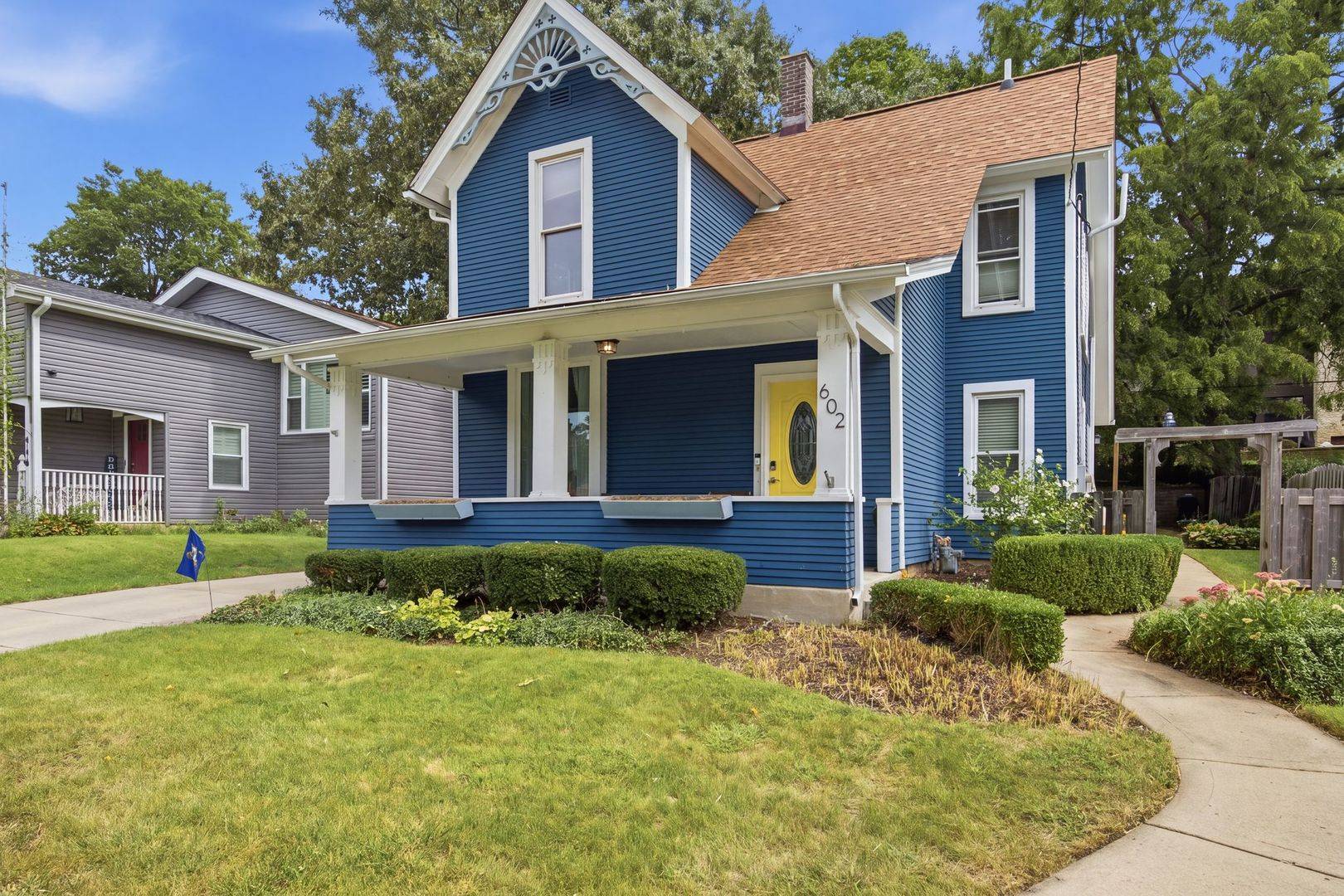 602 S 5th AVE, St. Charles, IL 60174