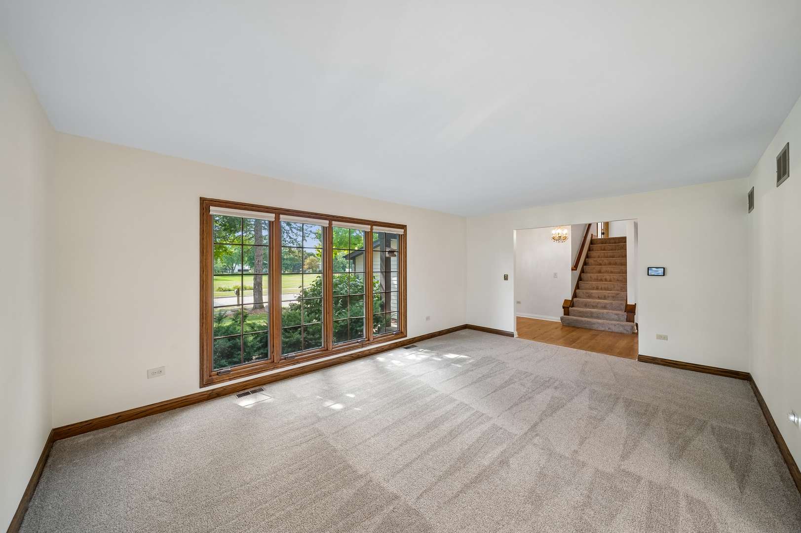 1441 E Hull DR, Wheaton, IL 60189