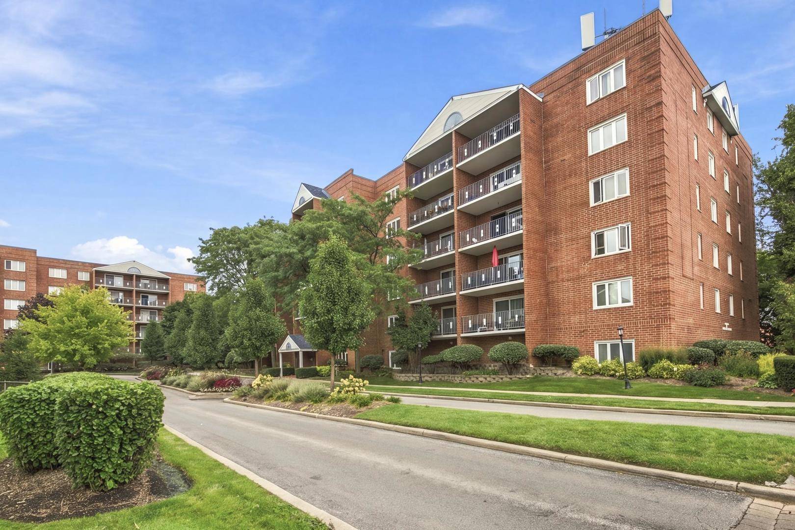 6530 W Irving Park RD #501, Chicago, IL 60634