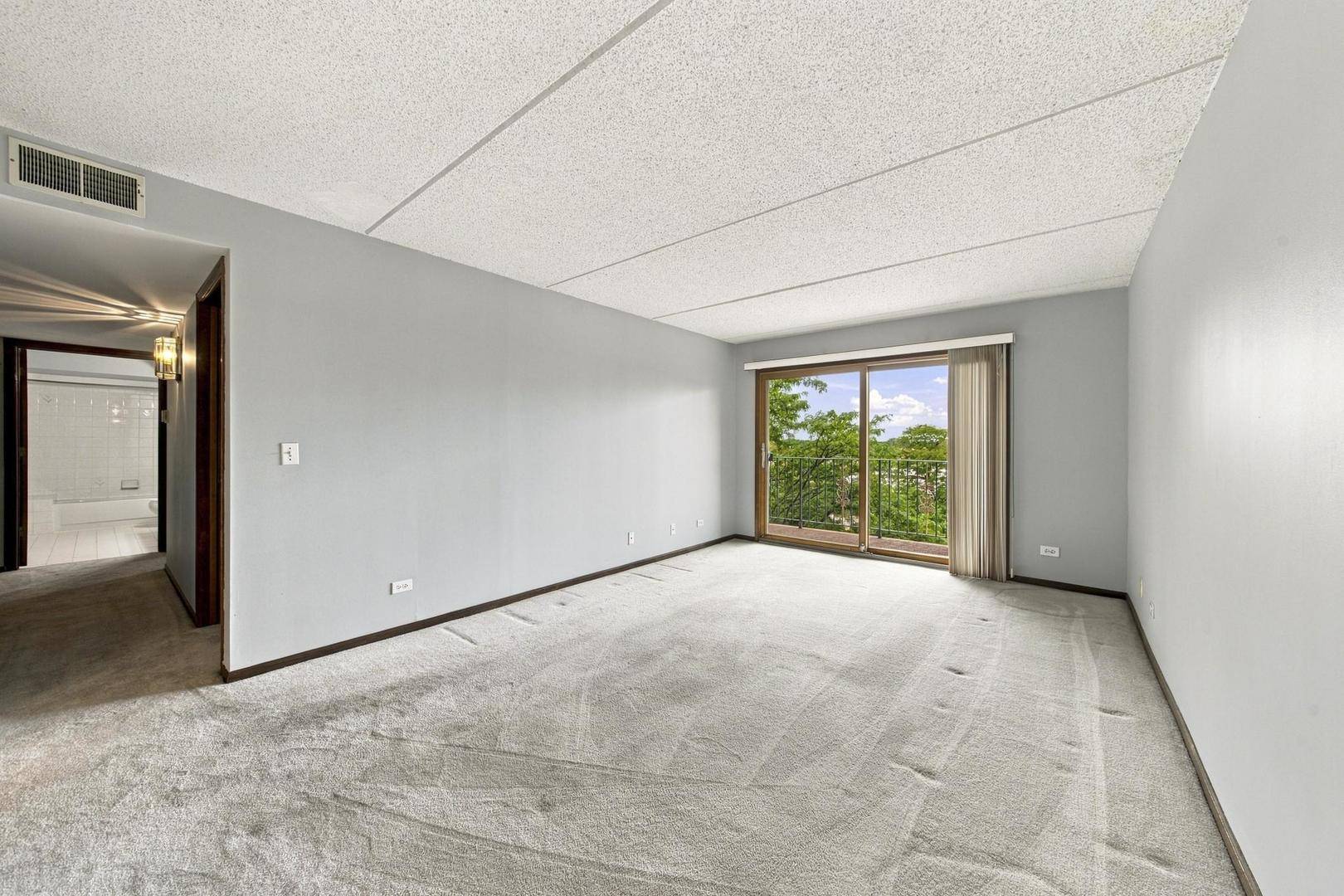 6530 W Irving Park RD #501, Chicago, IL 60634