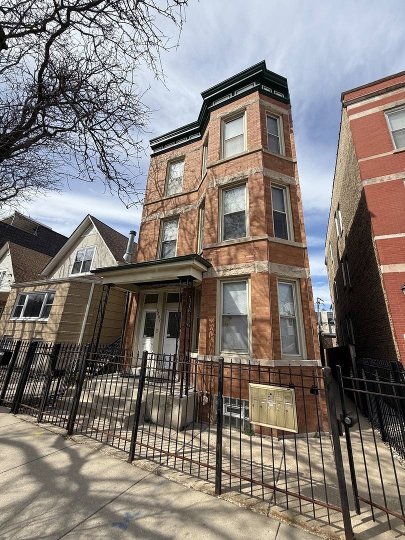 2302 W ROSCOE ST #2-F, Chicago, IL 60618