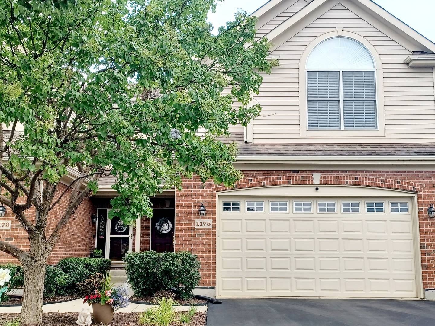 1175 Kingsmill DR #1175, Algonquin, IL 60102