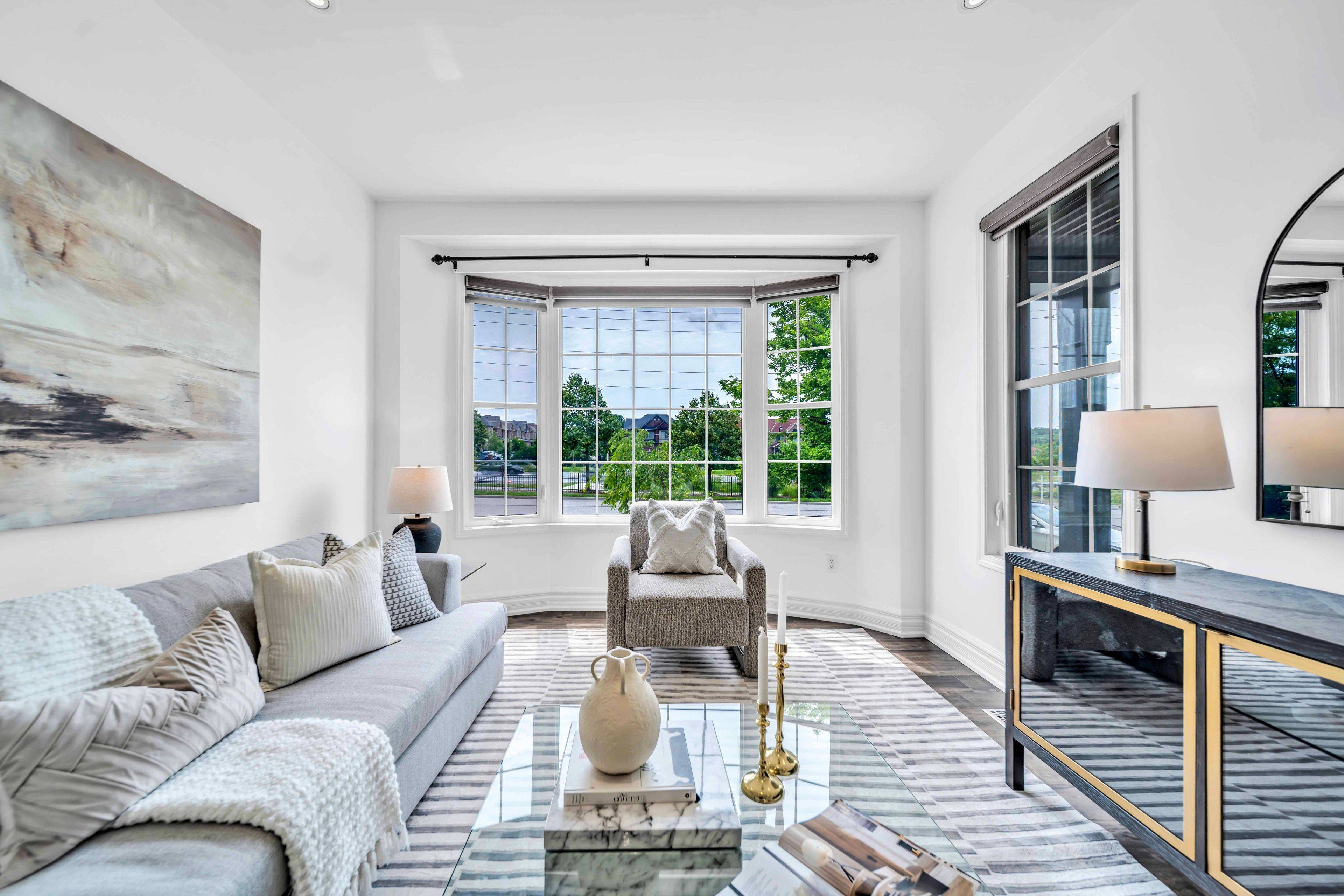 81 Bulmer CRES, Newmarket, ON L3X 3K1