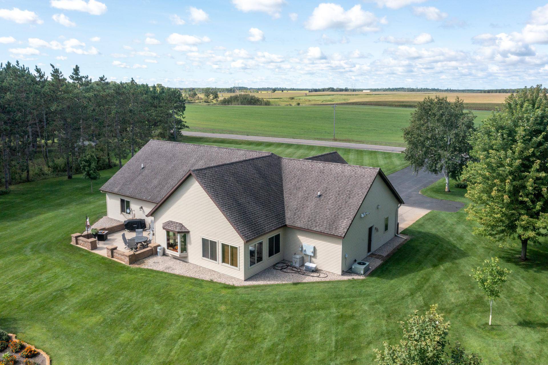 12372 Airport RD, Staples, MN 56479