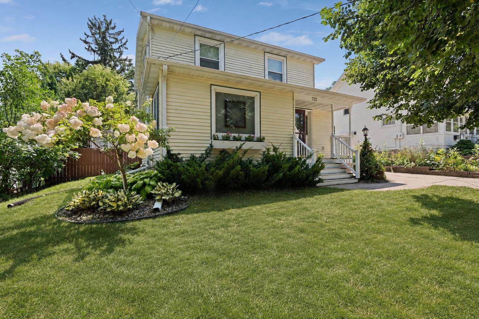 722 7th ST SW, Rochester, MN 55902