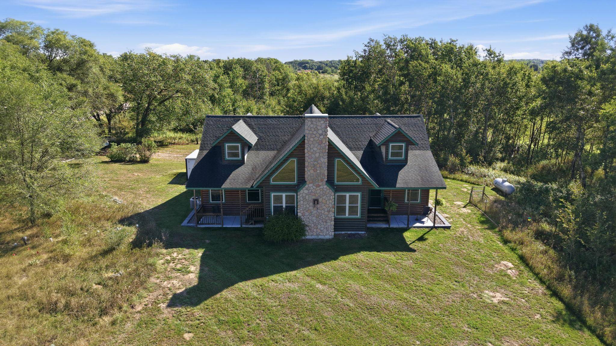 2780 229th AVE NW, Oak Grove, MN 55005