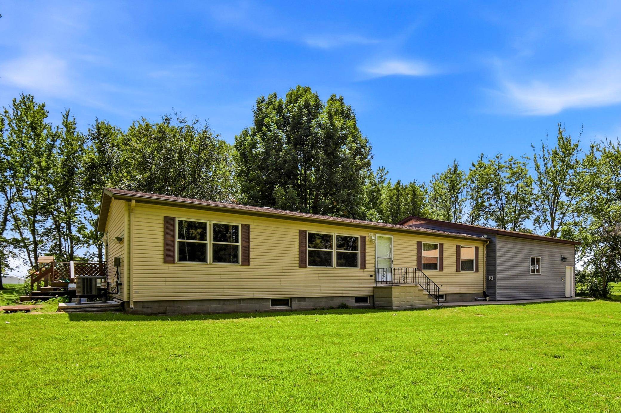 36652 170th ST, Waseca, MN 56093