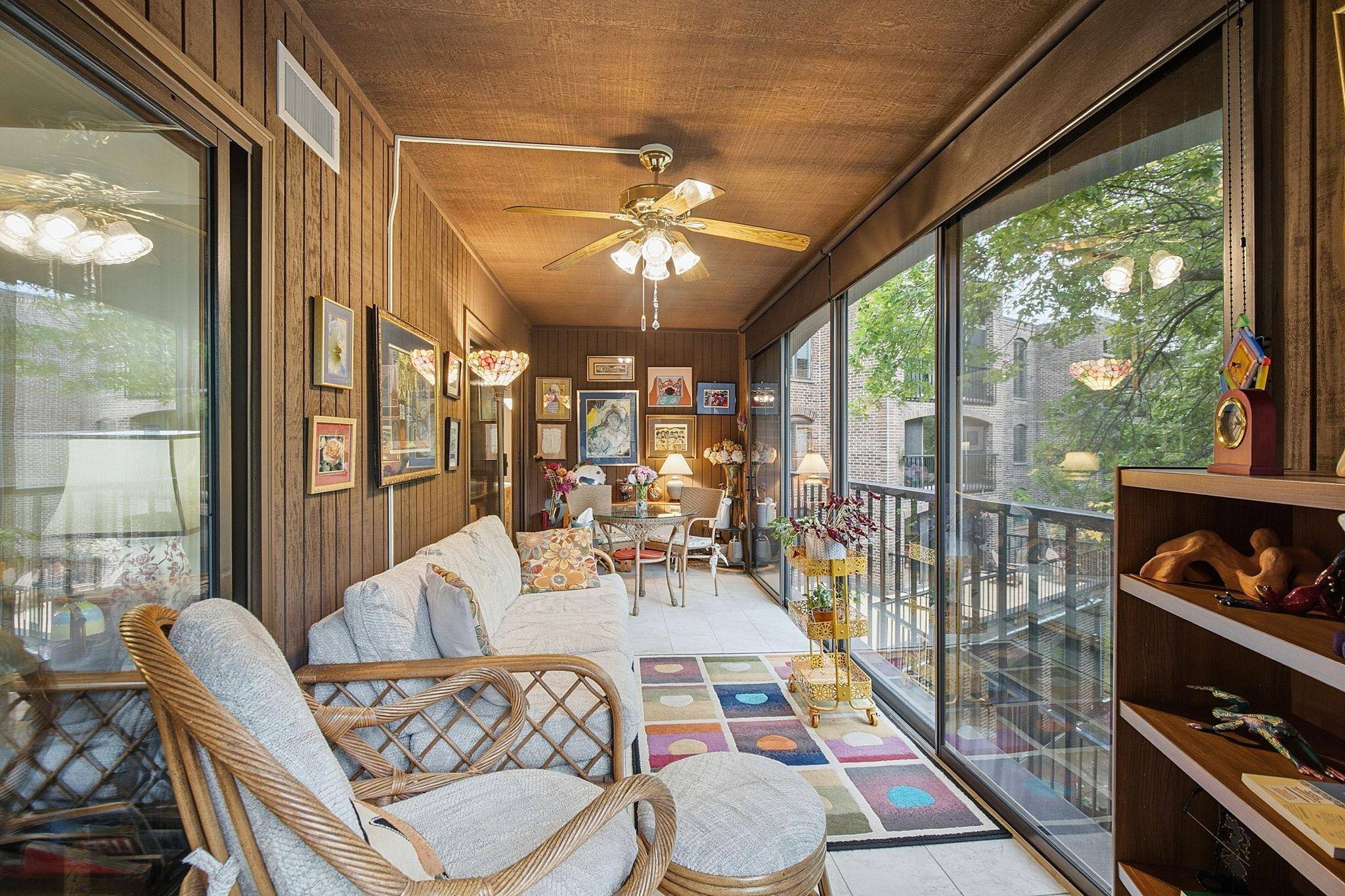 6051 Laurel AVE #214, Golden Valley, MN 55416