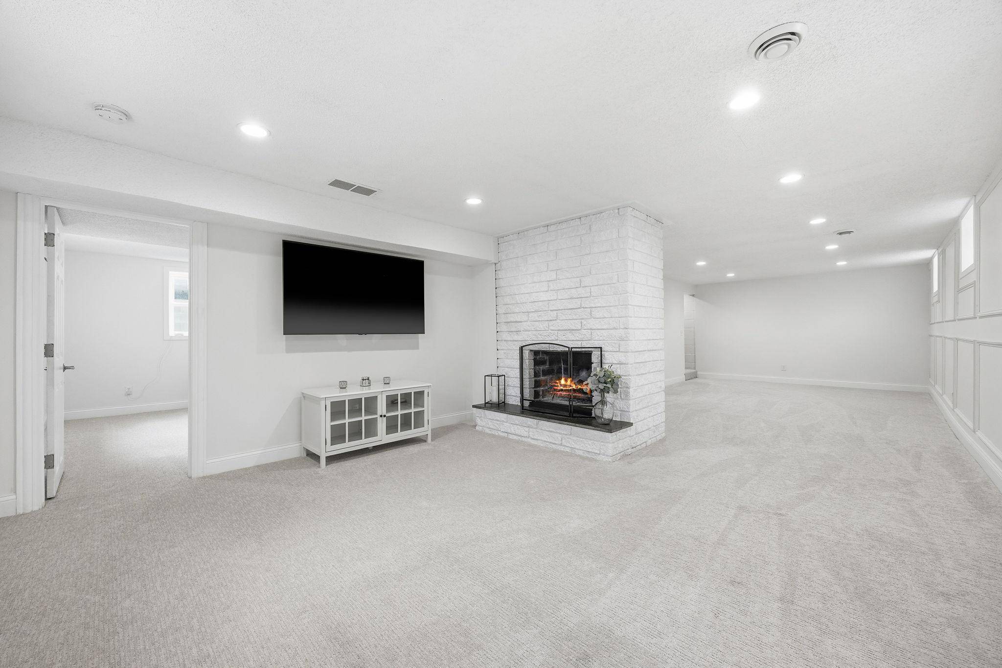 4464 Wilshire BLVD, Mound, MN 55364